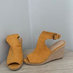 Women's yellow Wedge Sandals
